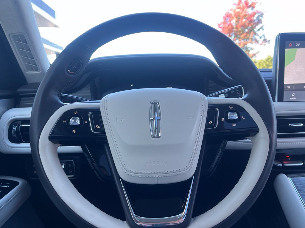 Certified 2022 Lincoln Aviator Black Label Grand Touring w/ Class IV Trailer Tow Package AWD/4WD image 26