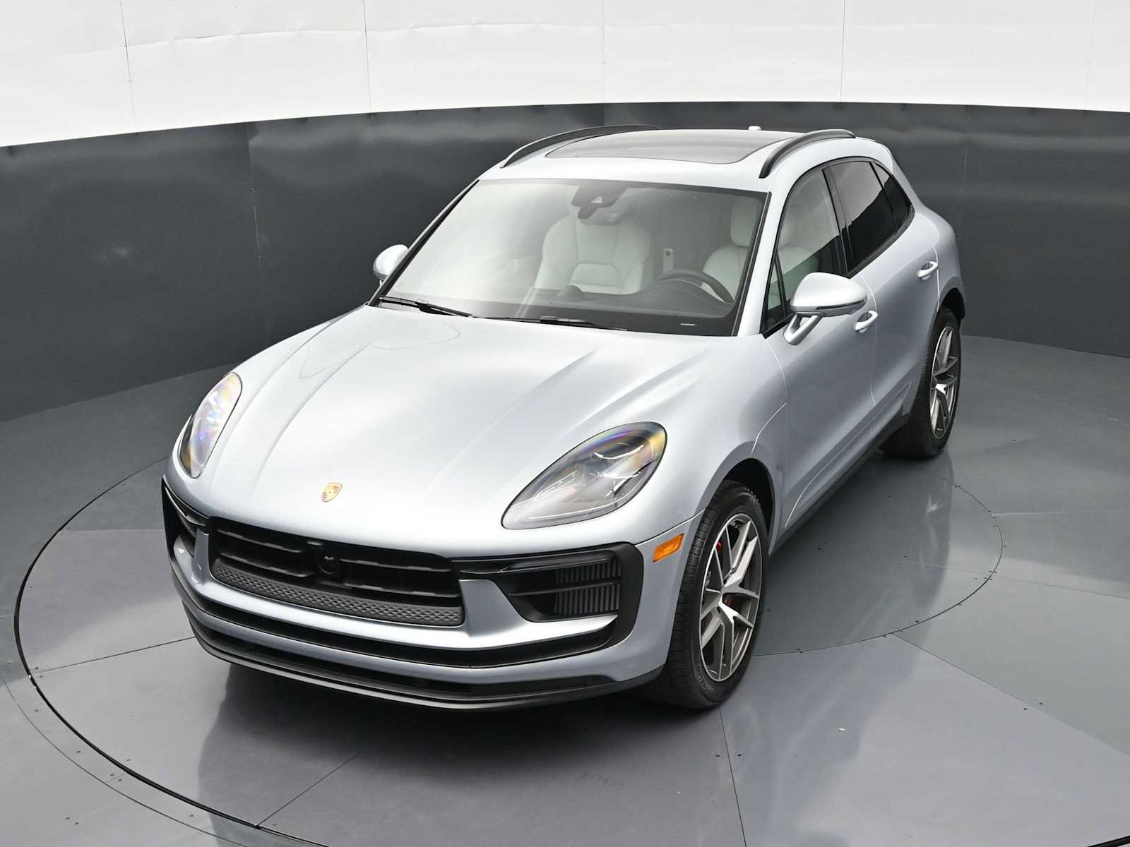 New 2026 Porsche Macan S AWD/4WD image 31