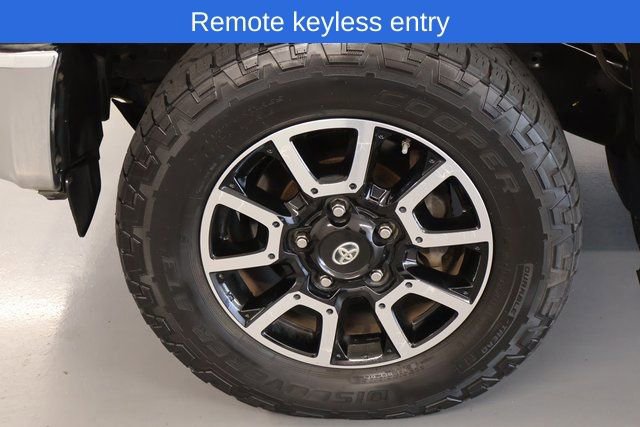 Used 2018 Toyota Tundra SR5 w/ TRD Off Road Package image 7