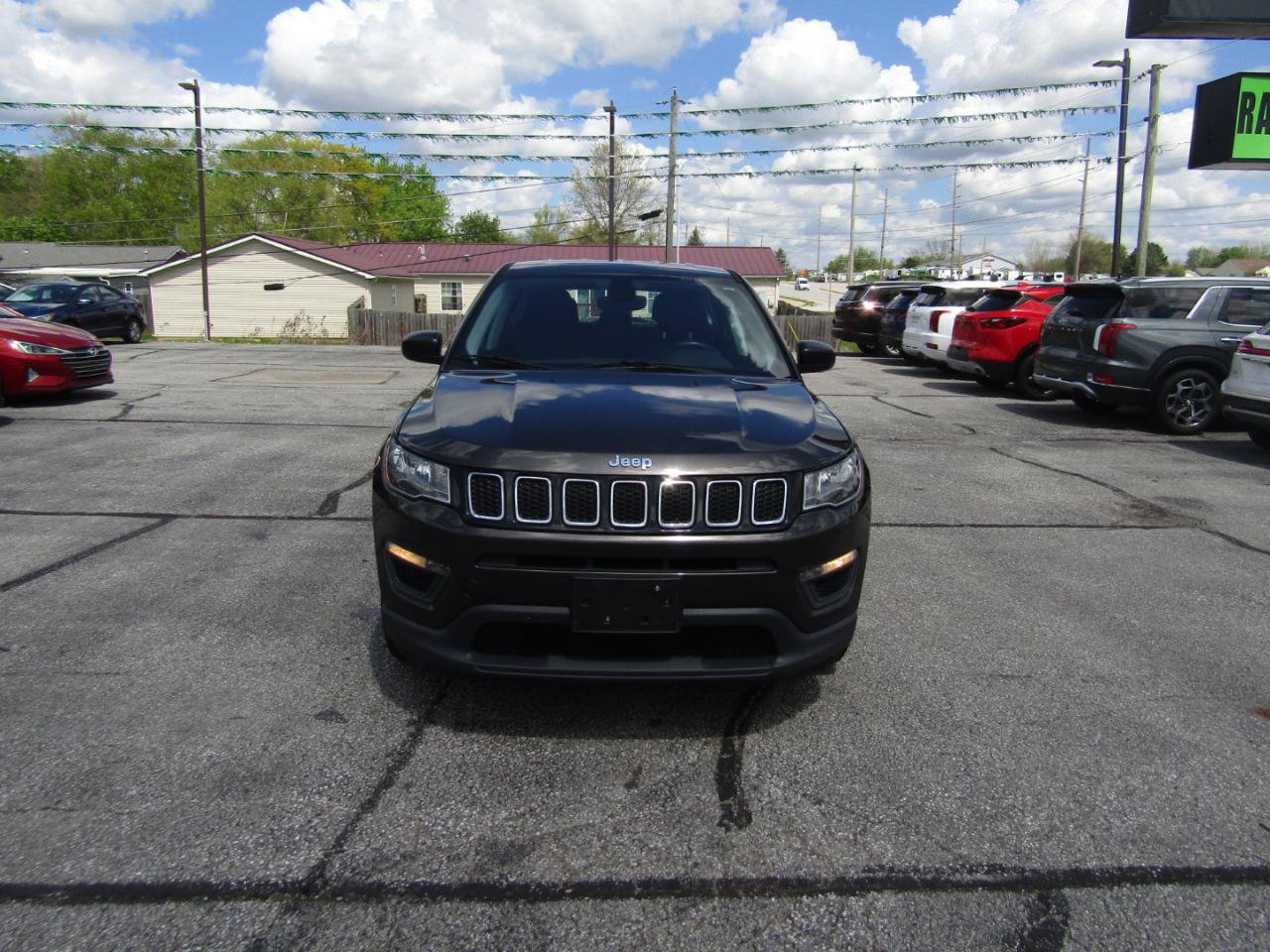 Used 2018 Jeep Compass Sport w/ Cold Weather Group FWD image 2