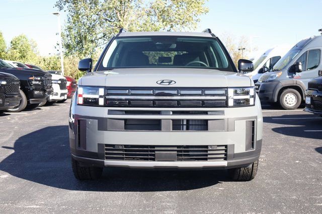 Used 2025 Hyundai Santa Fe XRT image 3