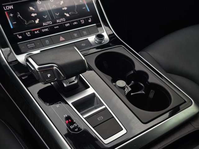 Used 2021 Audi Q8 Premium Plus AWD/4WD image 22