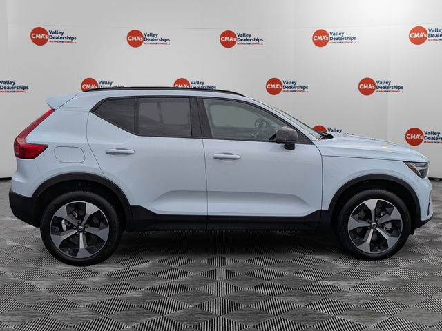 Used 2026 Volvo XC40 B5 Plus w/ Protection Package Premier image 4