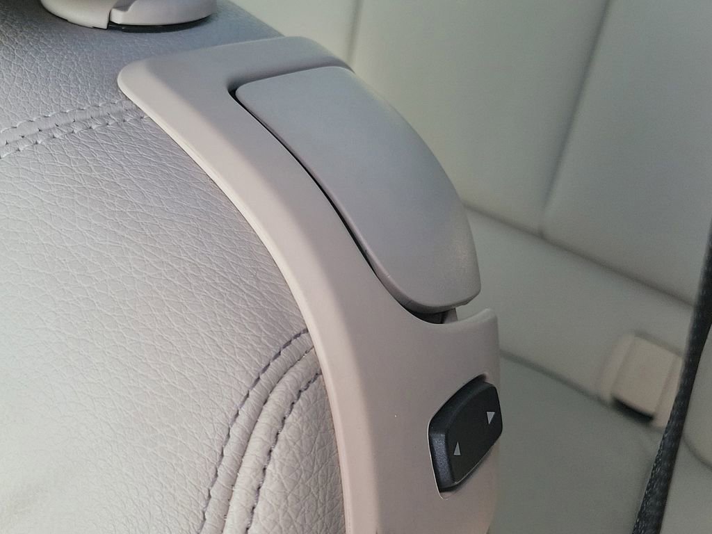 Used 2018 BMW 230i Coupe image 27