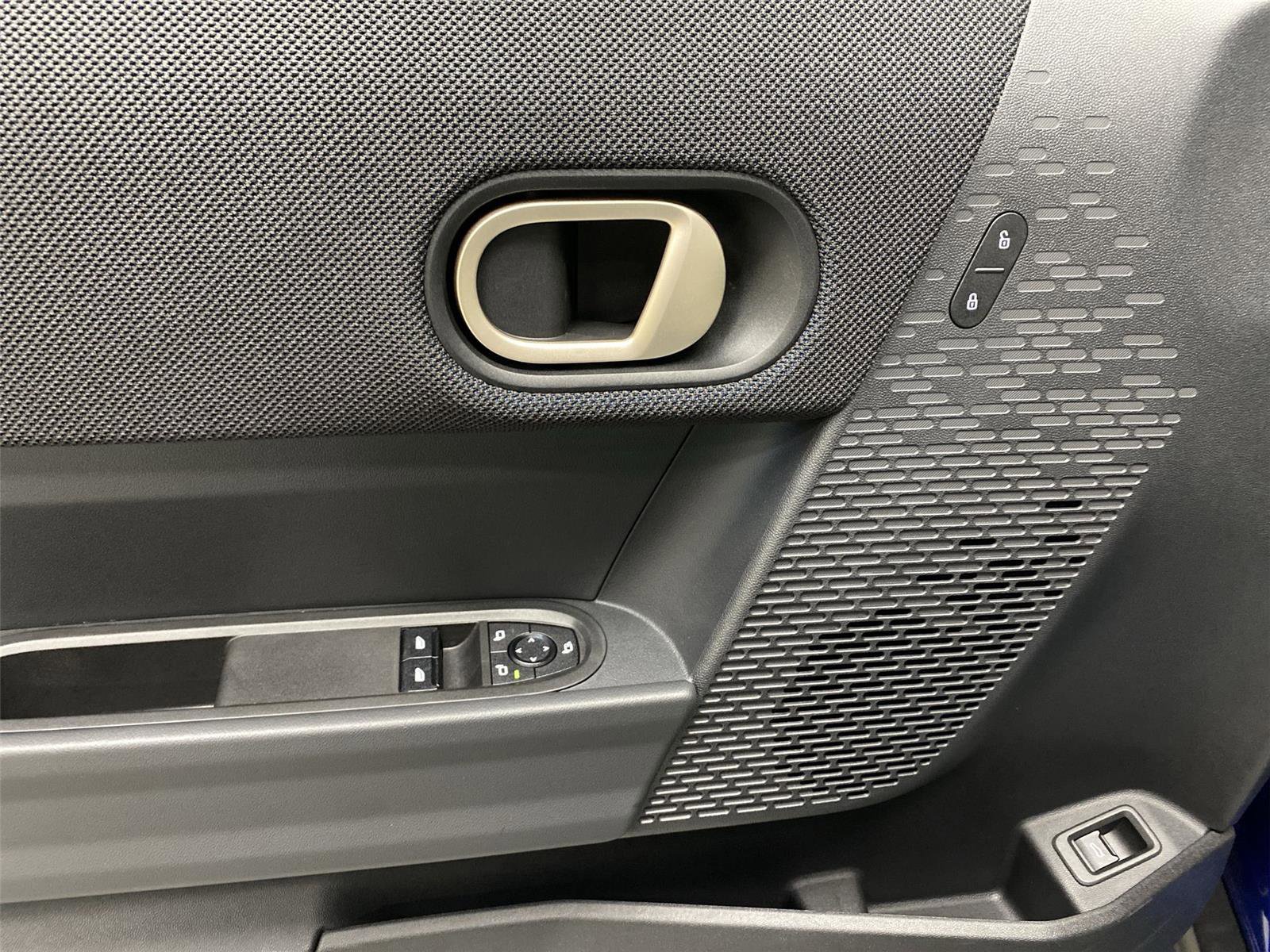 Certified 2025 MINI Cooper S image 19