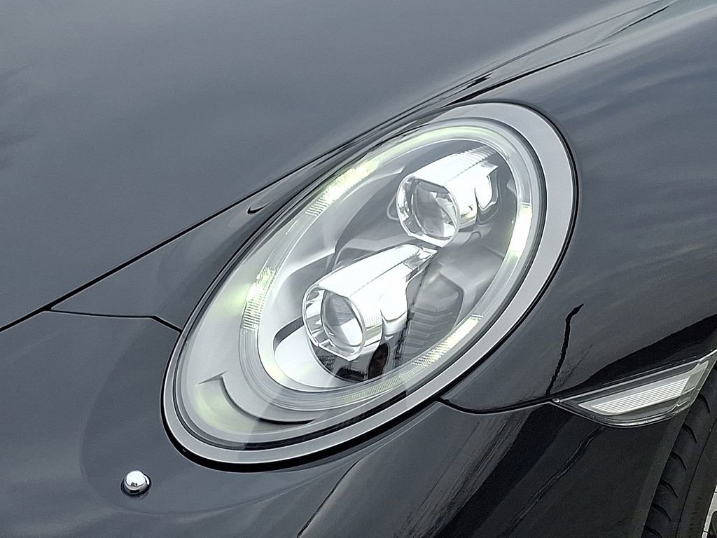 Used 2017 Porsche 911 Carrera S image 11