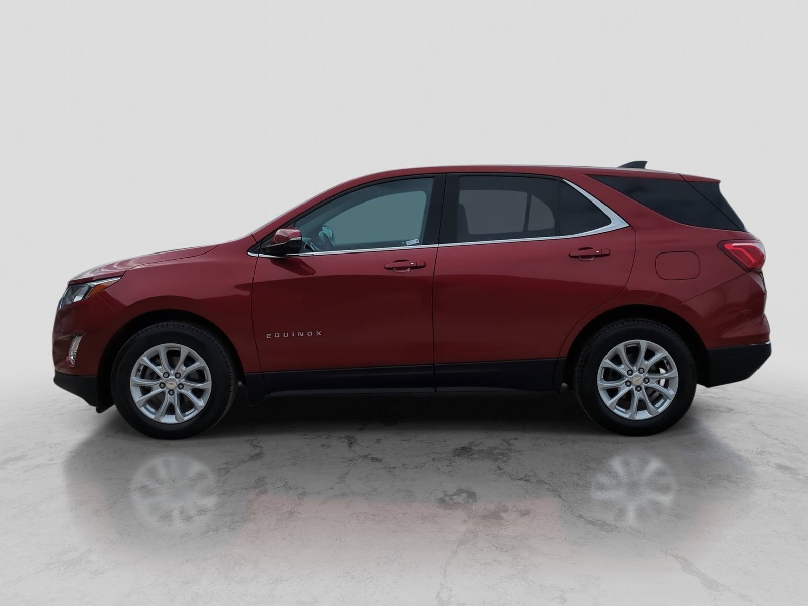 Used 2019 Chevrolet Equinox LT w/ Driver Convenience Package image 3