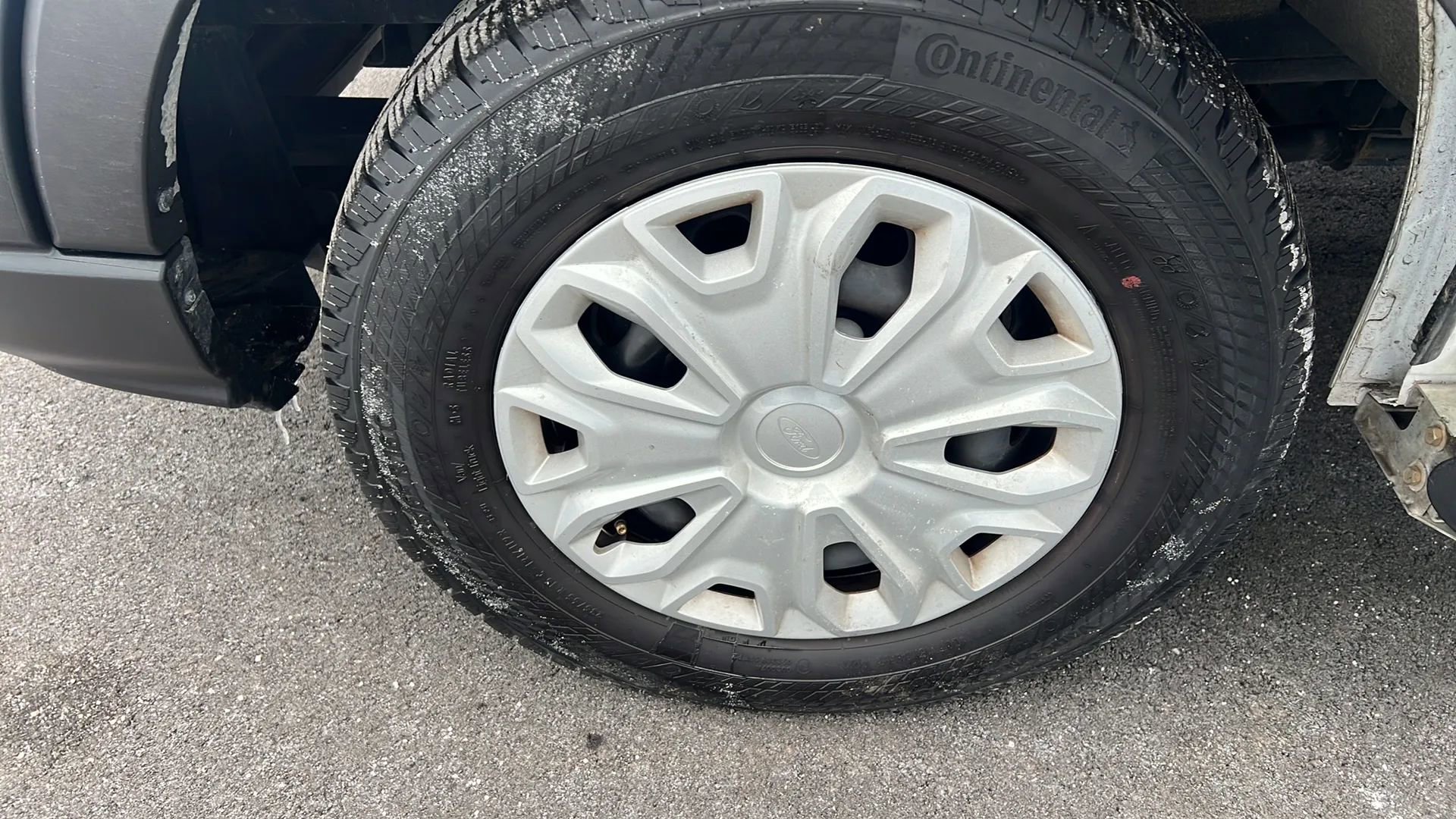 Used 2024 Ford Transit 250 Low Roof w/ Exterior Upgrade Package image 26