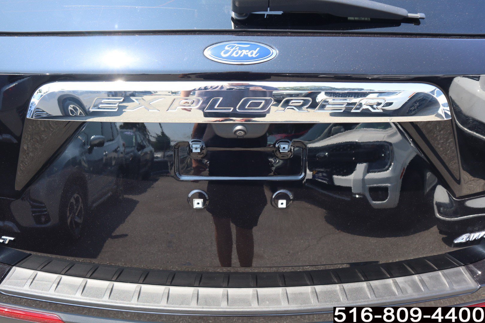 Used 2023 Ford Explorer XLT w/ Equipment Group 202A AWD/4WD image 31