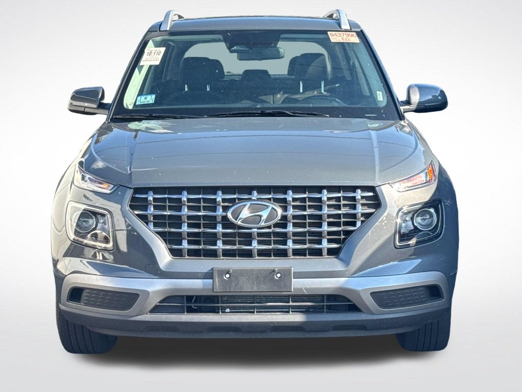 Used 2025 Hyundai Venue SEL FWD image 3