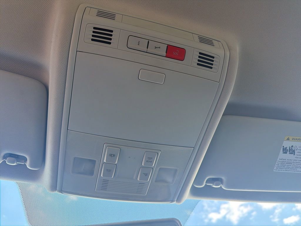 Used 2016 Volkswagen Golf S image 13