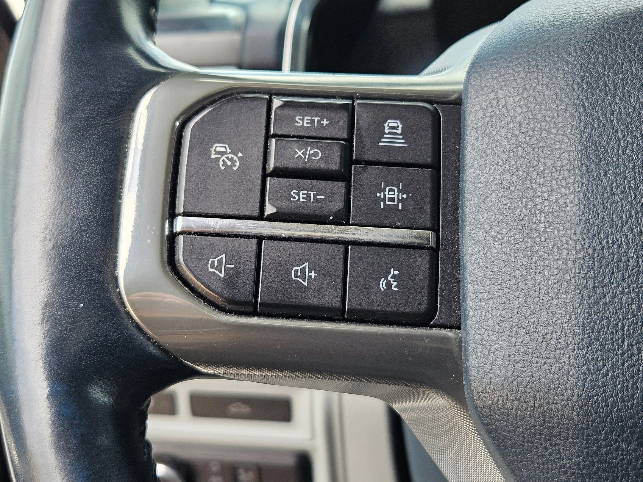 Used 2023 Ford F150 Limited image 17