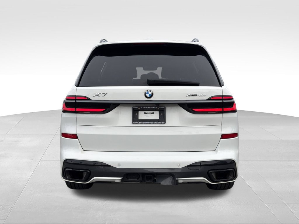 Used 2024 BMW X7 xDrive40i w/ Executive Package AWD/4WD image 9