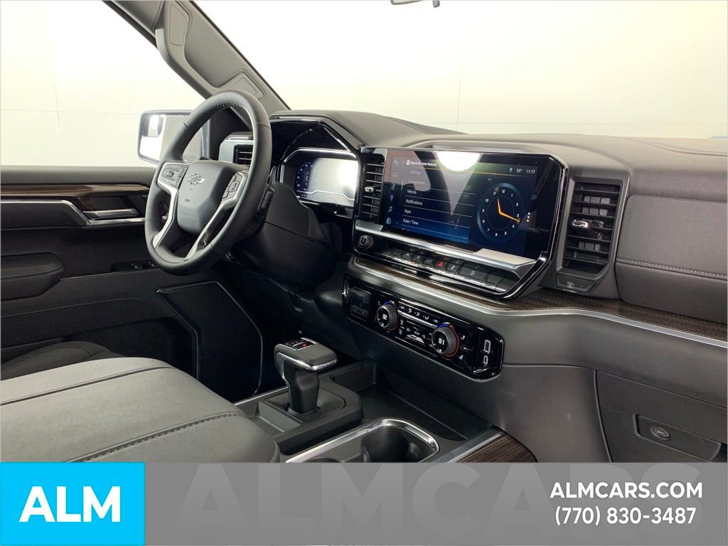 Used 2025 Chevrolet Silverado 1500 LT Trail Boss image 32