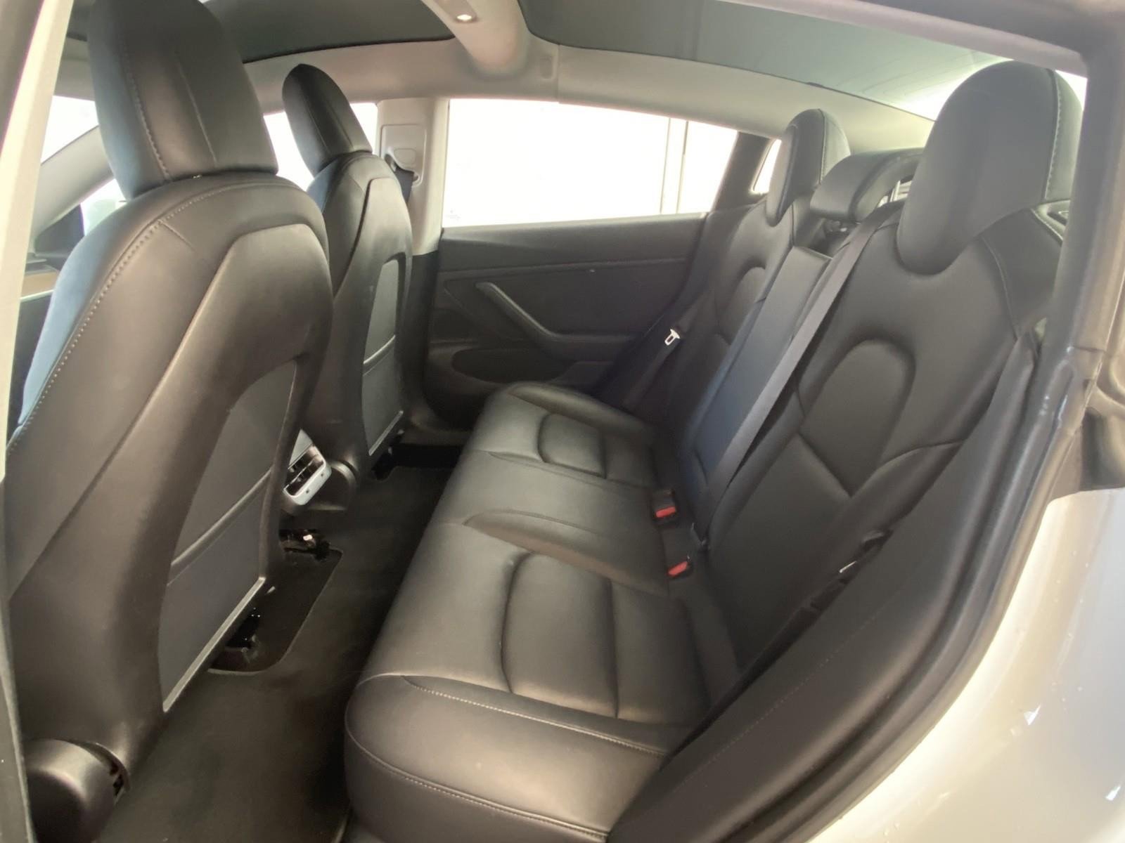 Used 2018 Tesla Model 3 Performance image 19