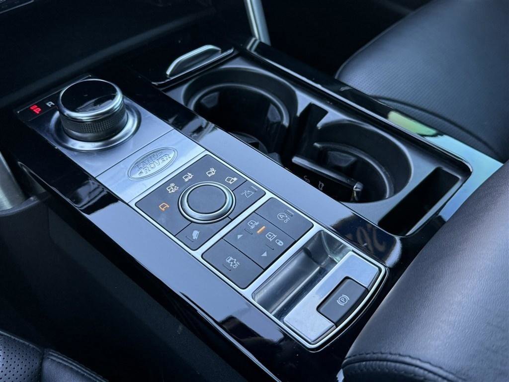 Used 2020 Land Rover Discovery HSE Luxury image 36