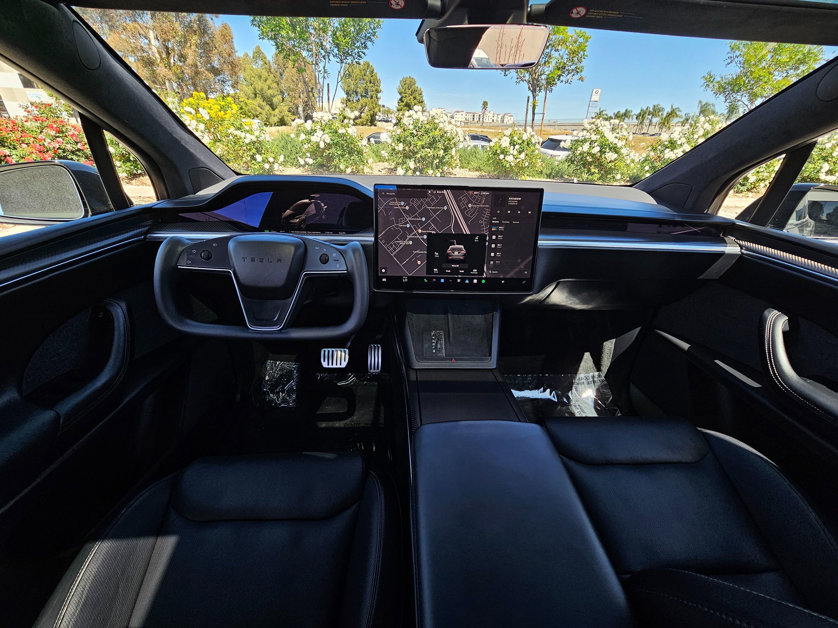Used 2022 Tesla Model X Plaid image 24