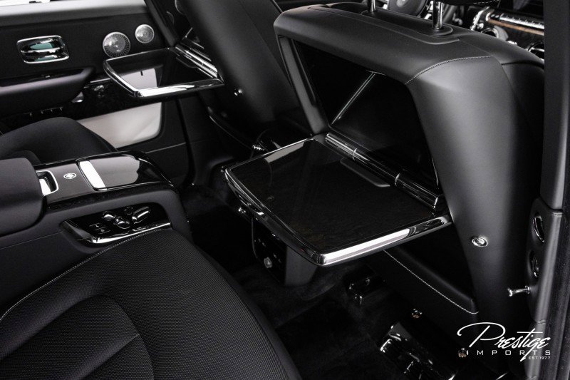 Used 2025 Rolls-Royce Cullinan image 53