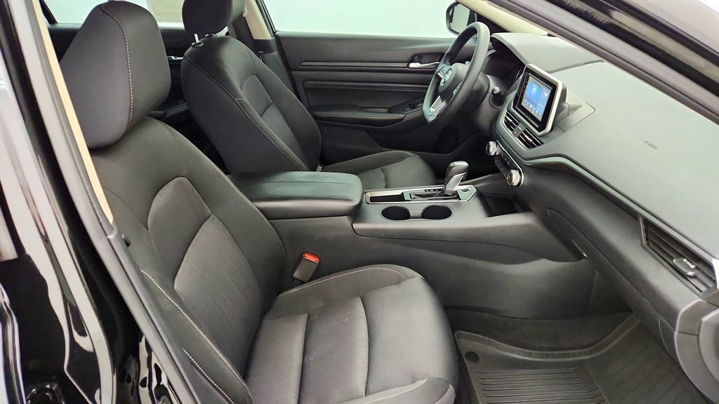 Used 2019 Nissan Altima 2.5 S FWD image 22