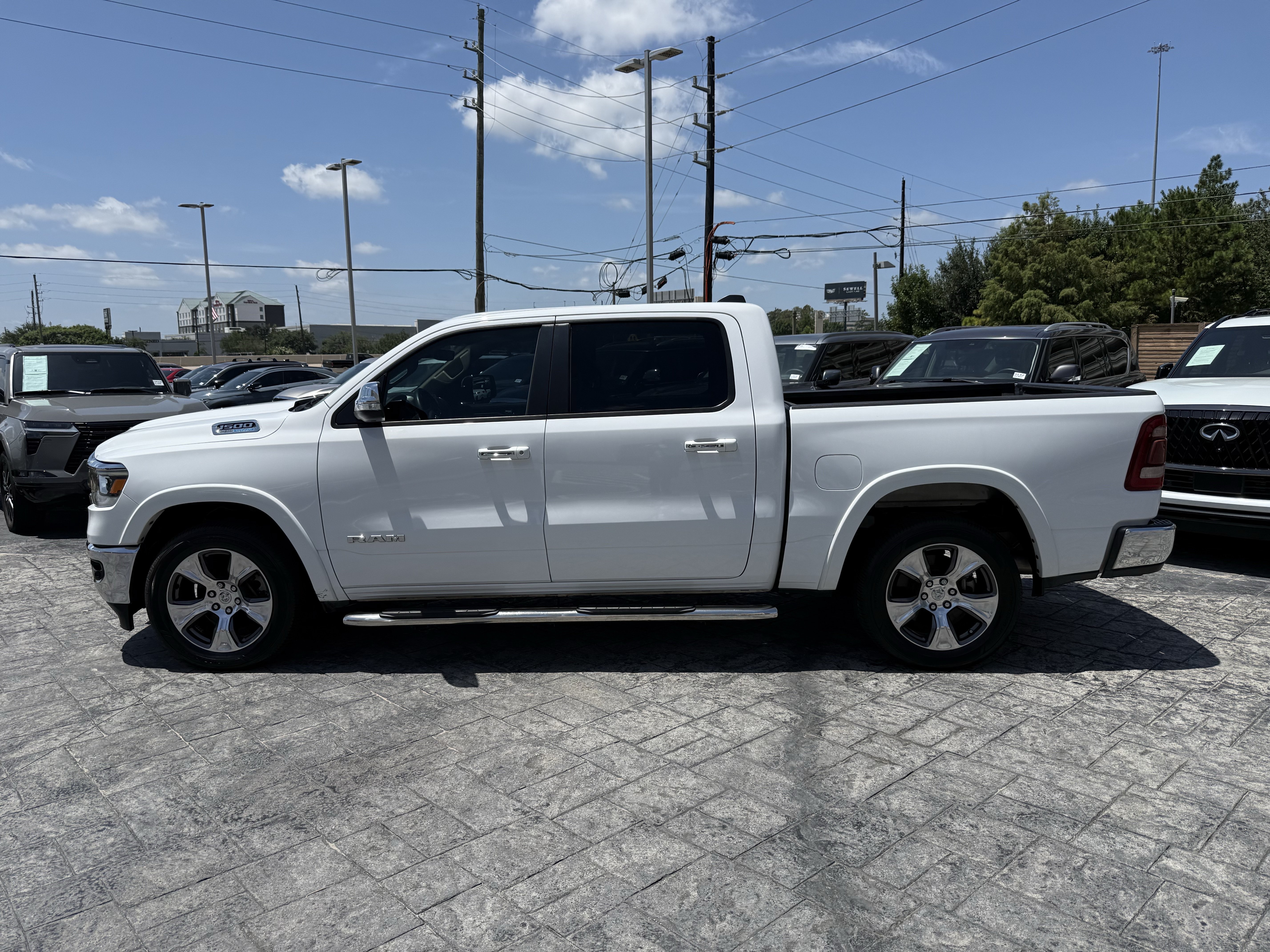 Used 2021 RAM 1500 Laramie RWD image 4