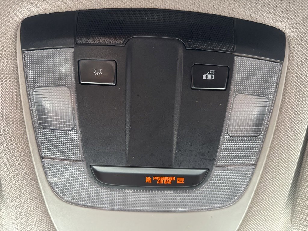 Used 2023 Kia Sorento LX image 40