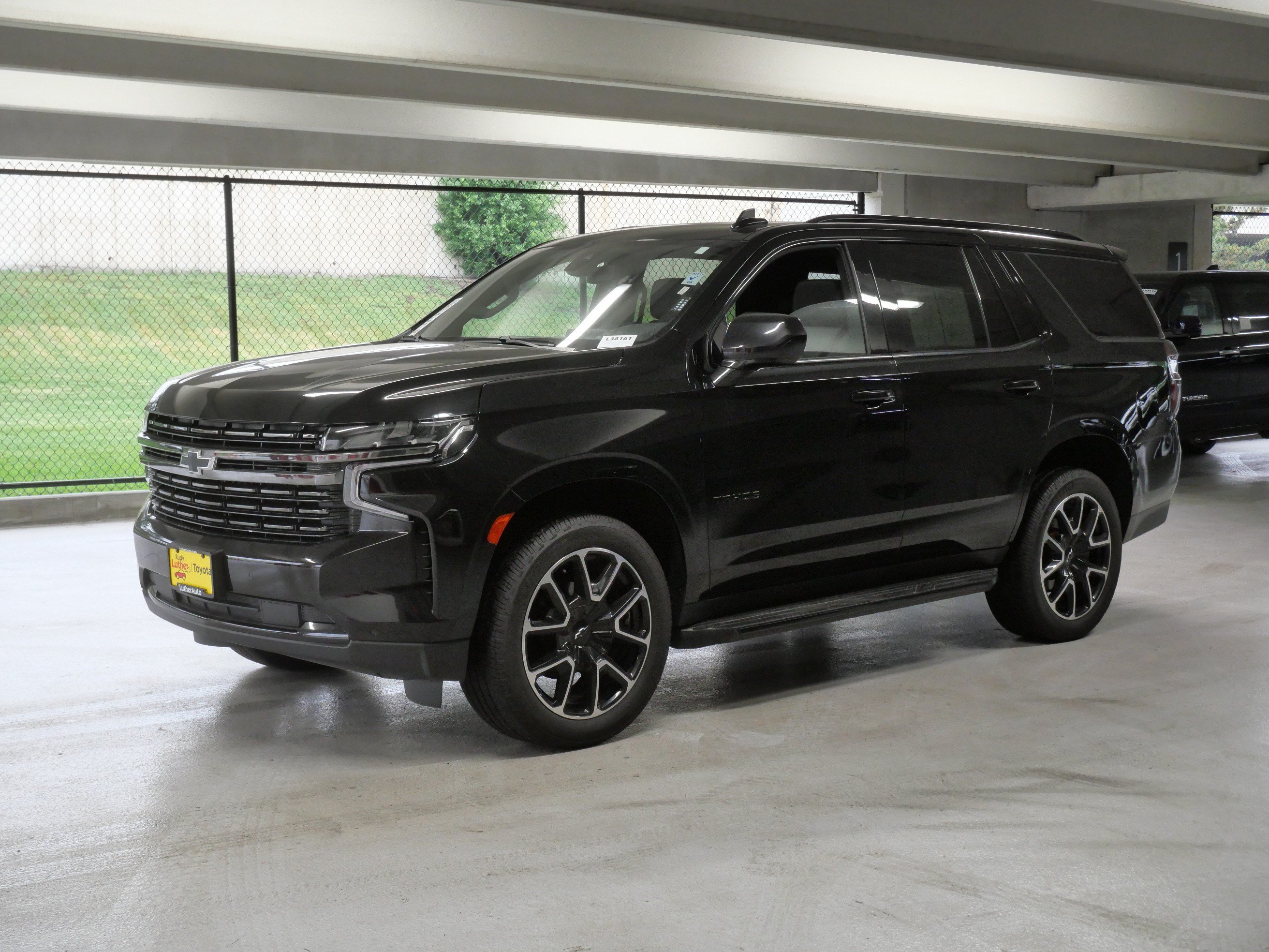 Used 2022 Chevrolet Tahoe RST w/ Sport Performance Package AWD/4WD image 36