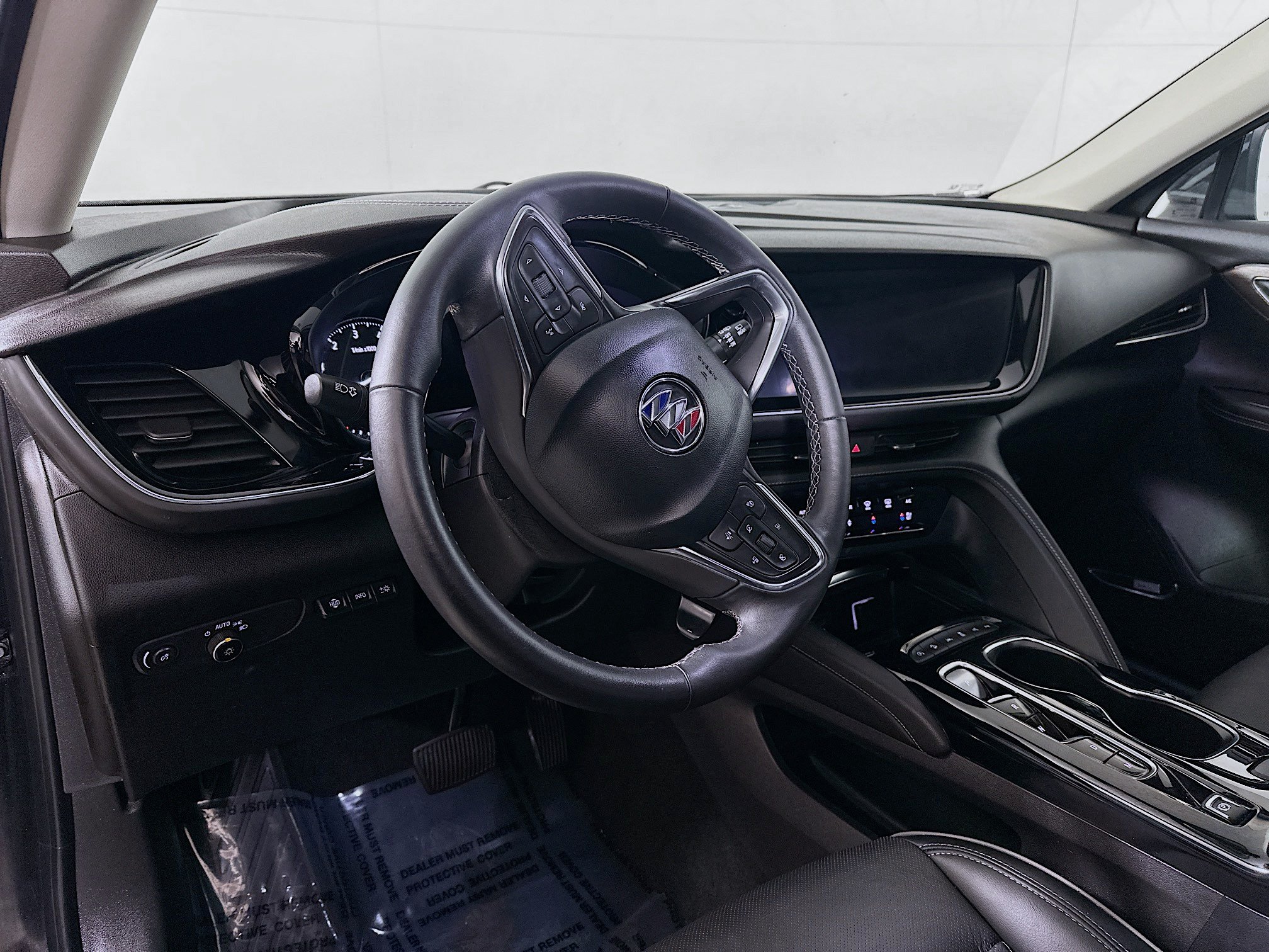 Used 2023 Buick Envision Avenir AWD/4WD image 9
