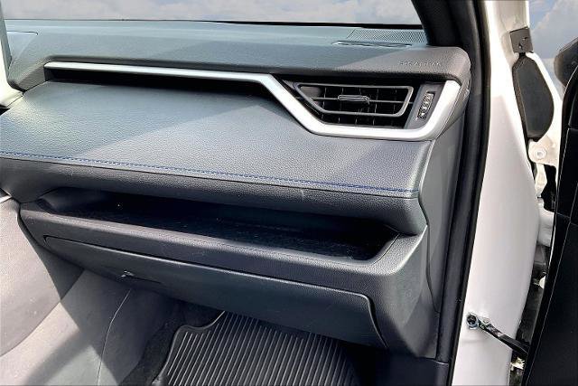 Used 2024 Toyota RAV4 SE w/ Convenience Package image 26