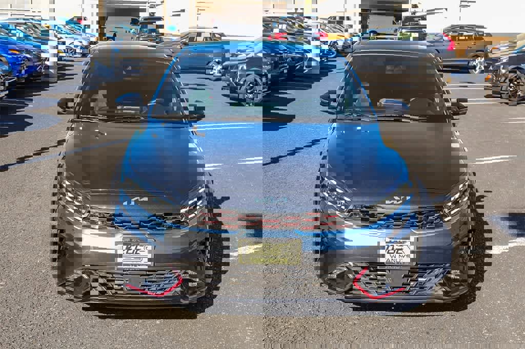 Used 2023 Kia Forte GT image 2