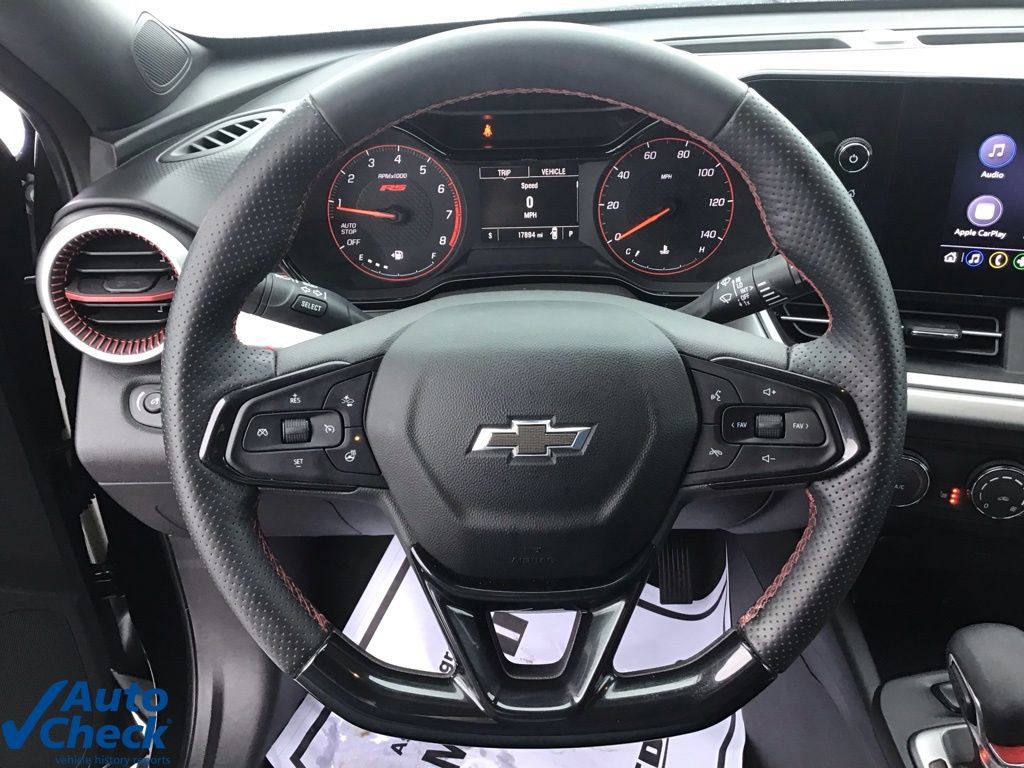 Used 2024 Chevrolet Trax RS w/ Driver Confidence Package image 28