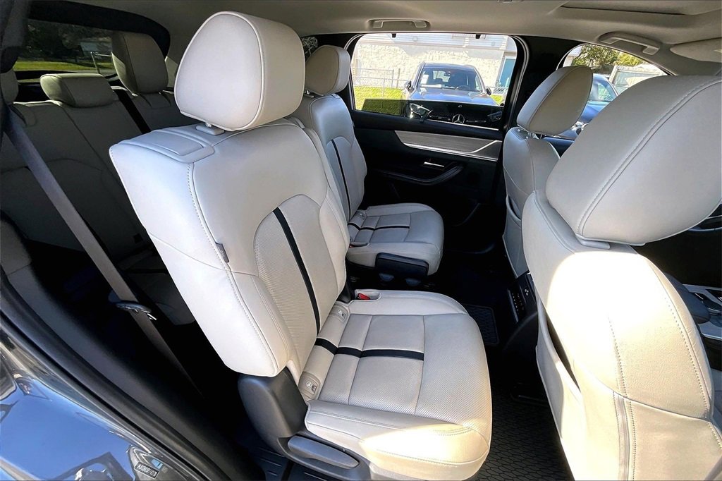Used 2024 MAZDA CX-90 3.3 Turbo w/ Preferred Package image 22