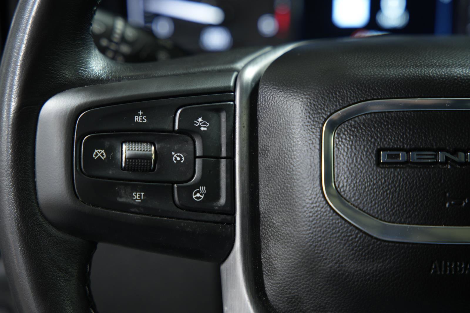 Used 2022 GMC Sierra 2500 Denali w/ Denali Ultimate Package image 31