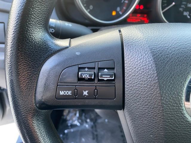 Used 2012 MAZDA MAZDA5 Sport image 19