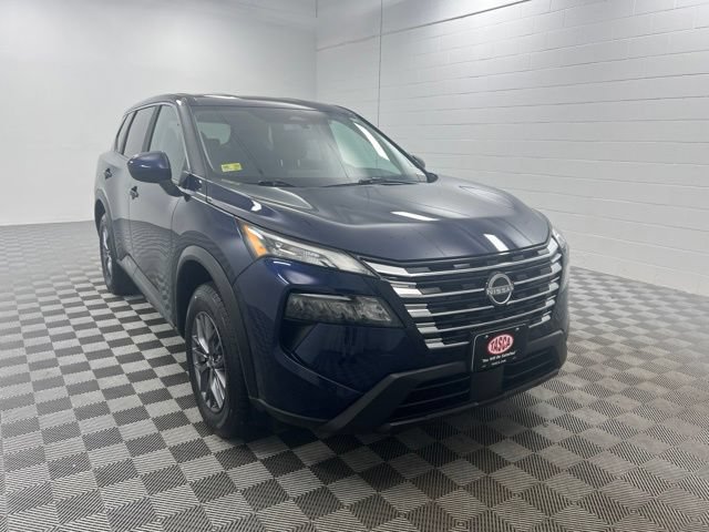 Used 2026 Nissan Rogue SV AWD/4WD image 1