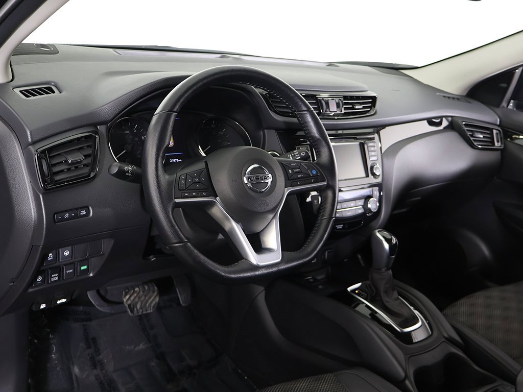 Used 2022 Nissan Rogue Sport SV w/ Technology Package image 26