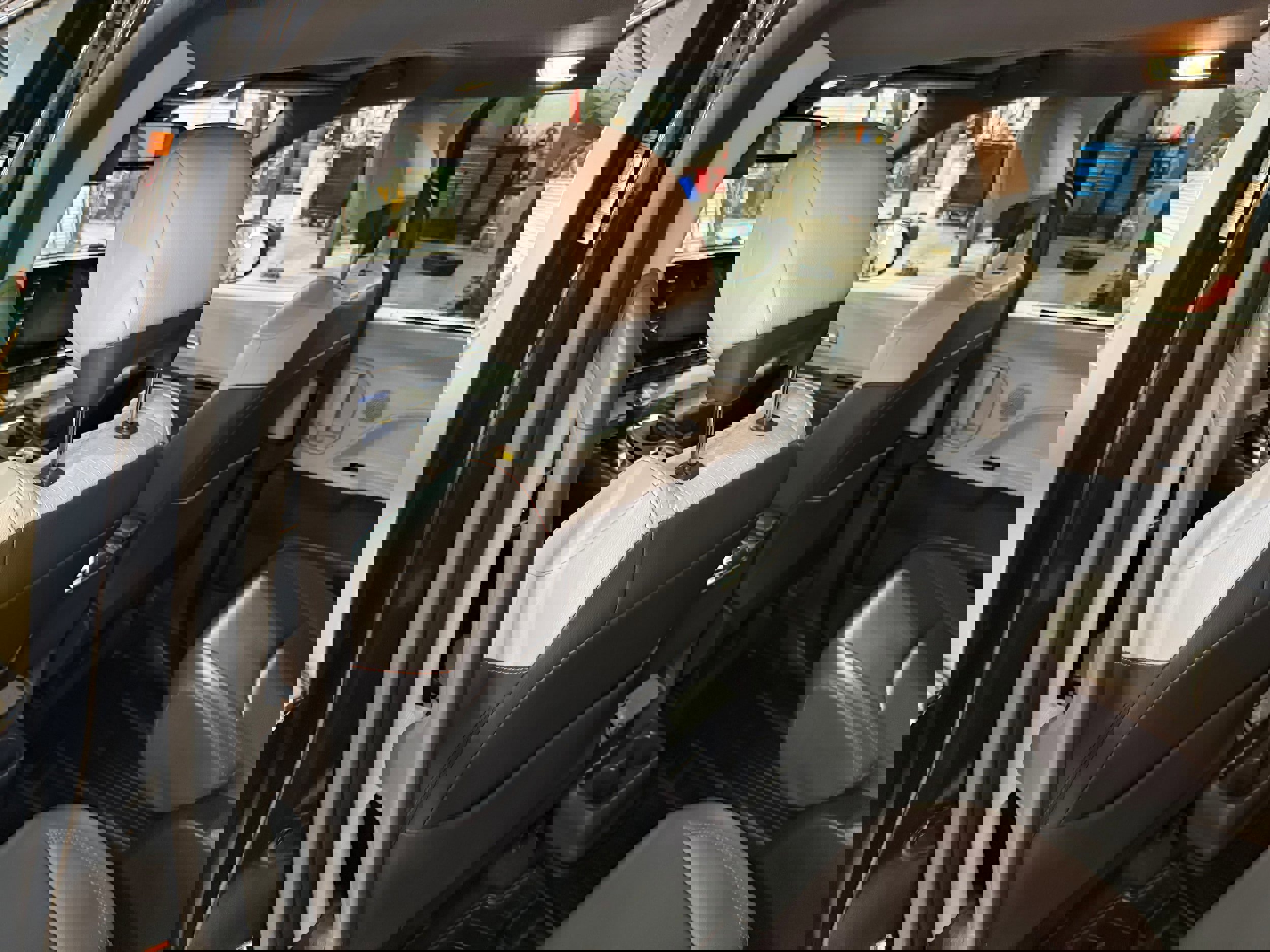 Used 2022 Toyota Sienna XSE w/ XSE Plus Package image 31