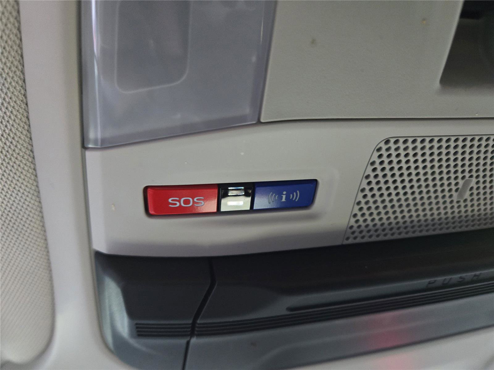 Used 2019 Subaru Ascent Limited image 16