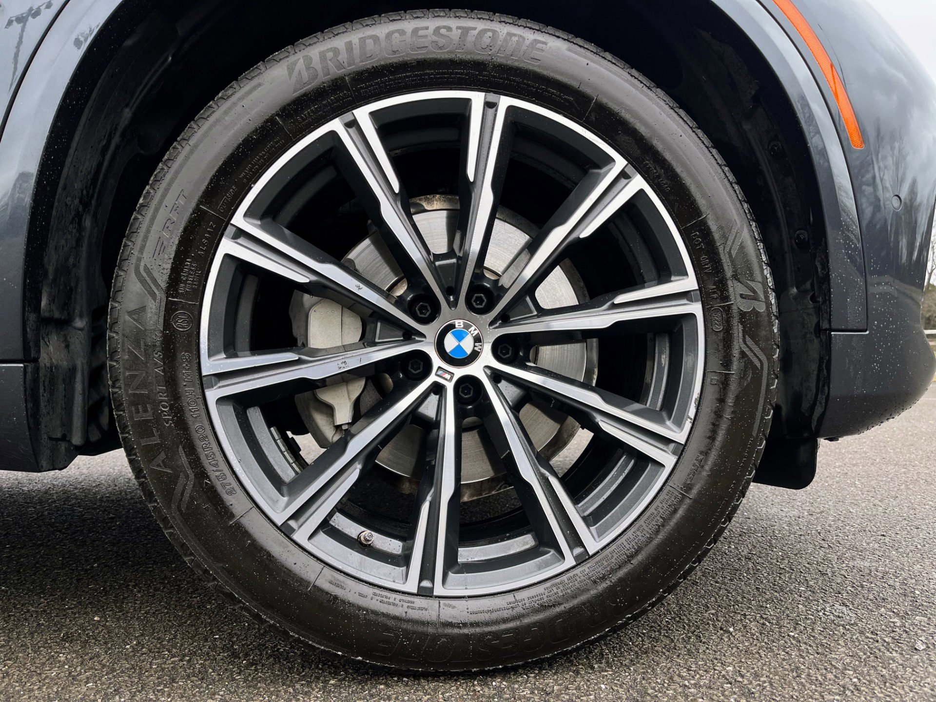 Used 2022 BMW X5 xDrive40i w/ M Sport Package image 75