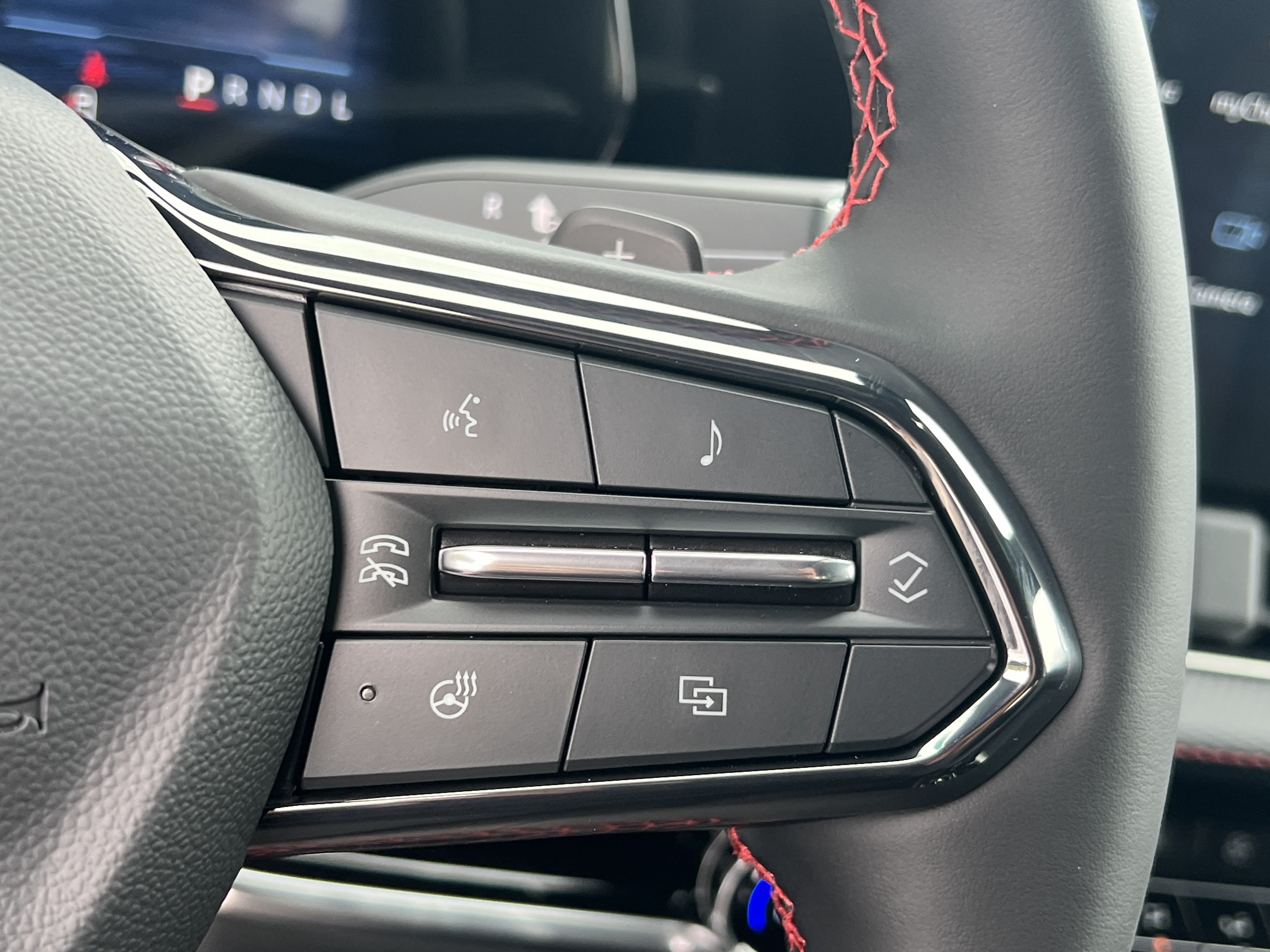 New 2027 Chevrolet Equinox RS FWD image 21
