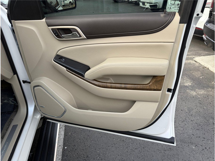 Used 2019 GMC Yukon Denali w/ Denali Ultimate Package AWD/4WD image 40
