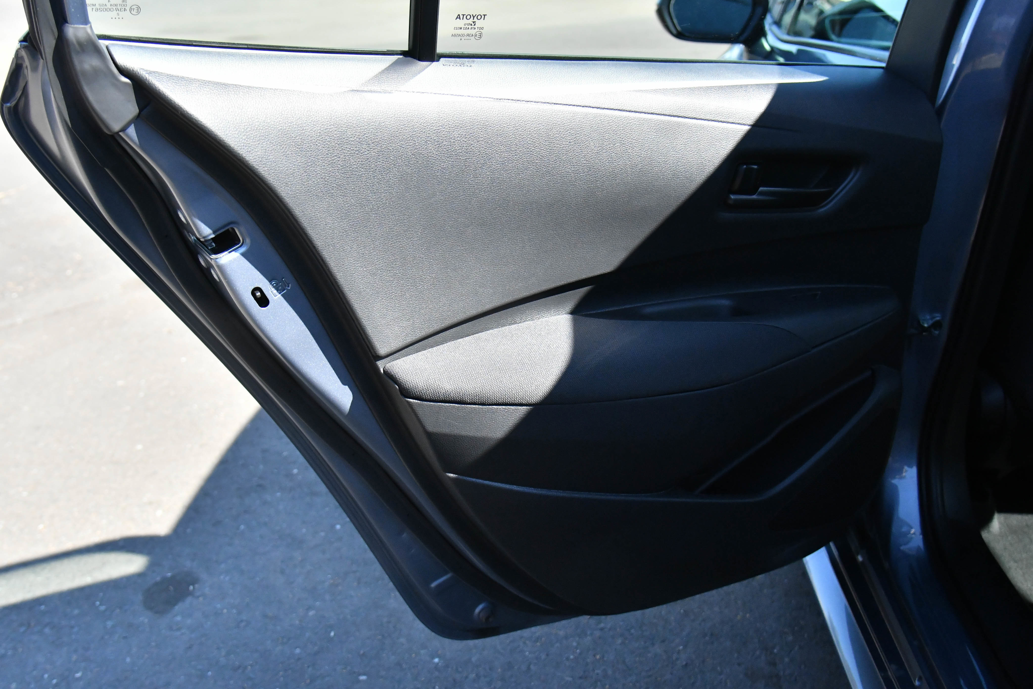 Used 2024 Toyota Corolla LE image 33