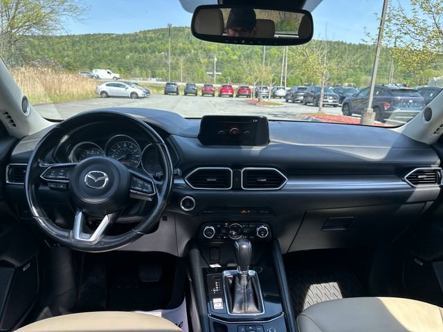 Used 2017 MAZDA CX-5 Touring w/ Preferred Equipment Package AWD/4WD image 12