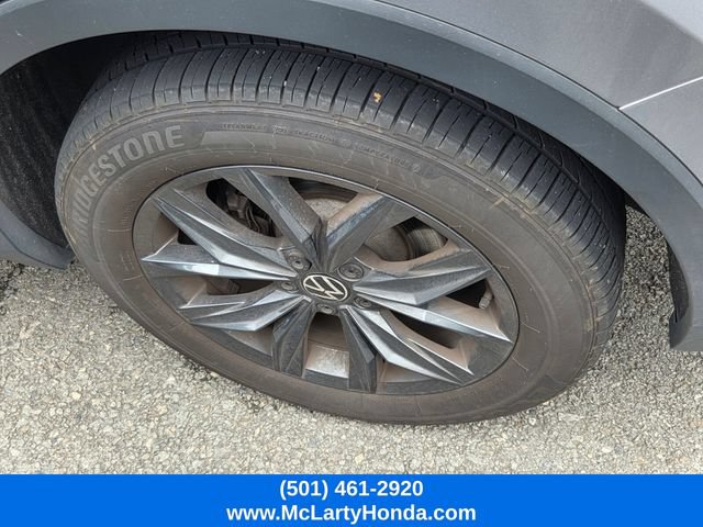Used 2024 Volkswagen Tiguan SE FWD image 8