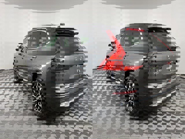 Used 2023 Volvo XC60 B5 Plus w/ Protection Package Premier FWD image 5