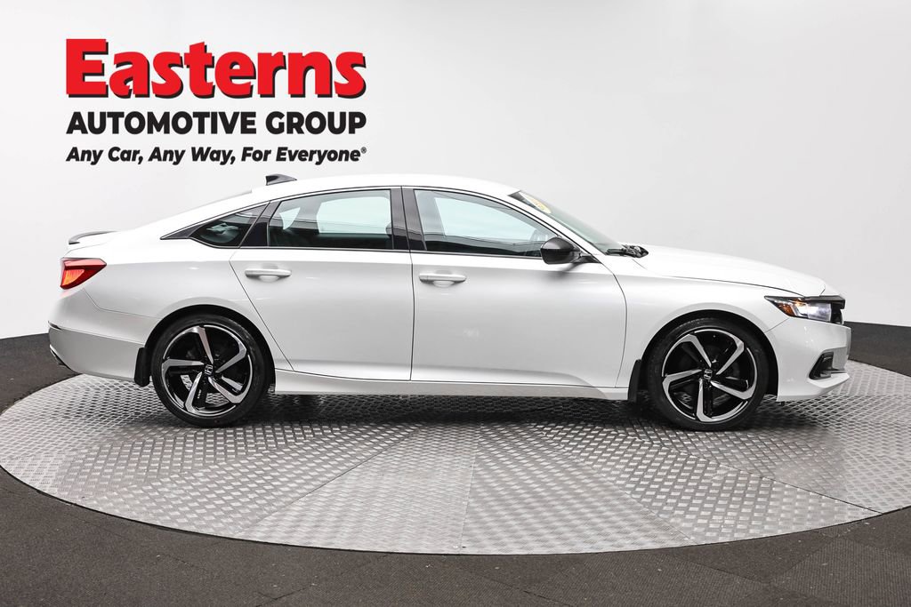 Used 2022 Honda Accord Sport image 4