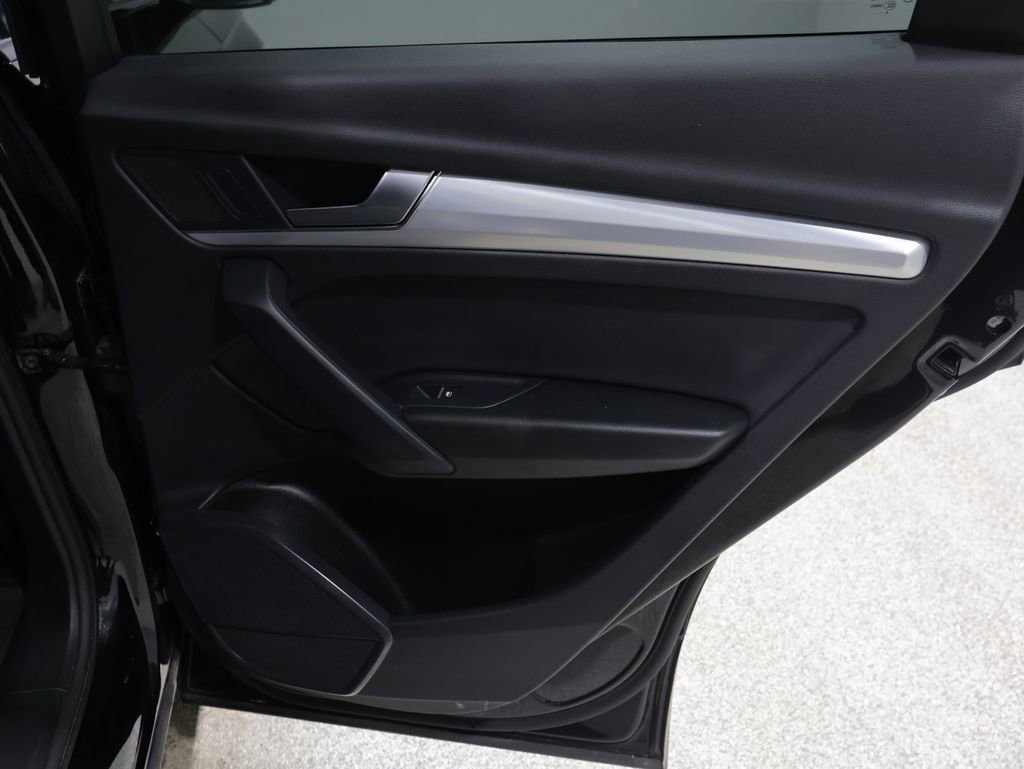 Used 2025 Audi Q5 2.0T Premium image 21