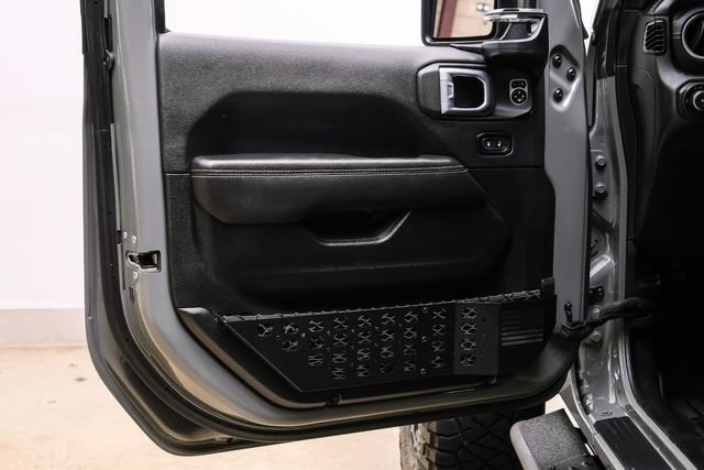 Used 2021 Jeep Wrangler Unlimited Sahara w/ Dual Top Group AWD/4WD image 68