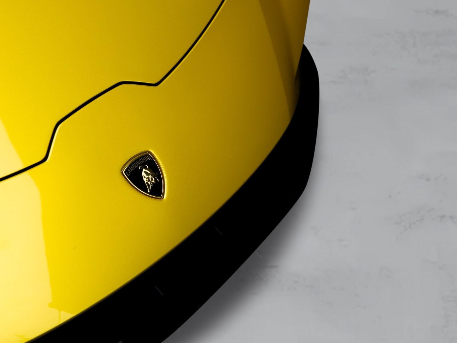 Used 2020 Lamborghini Huracan EVO RWD image 10