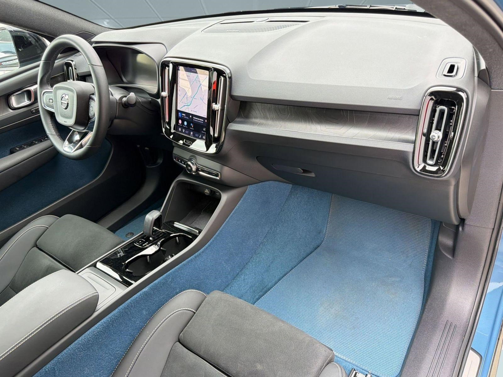 Certified 2023 Volvo C40 P8 Recharge Ultimate image 31