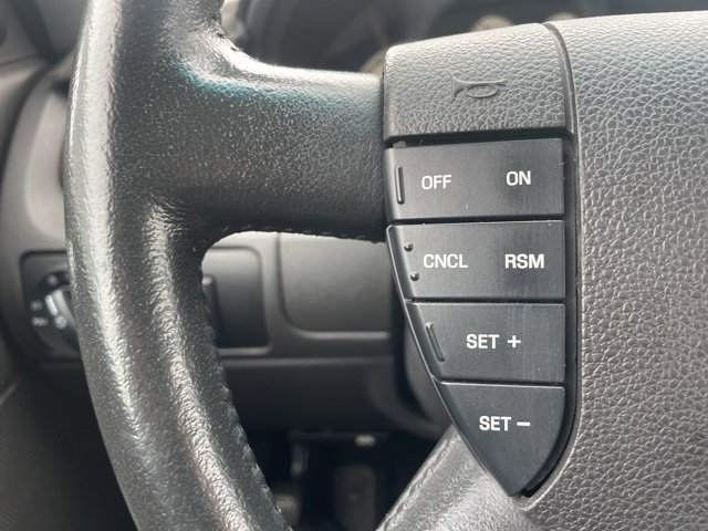 Used 2005 Ford Five Hundred Limited image 18